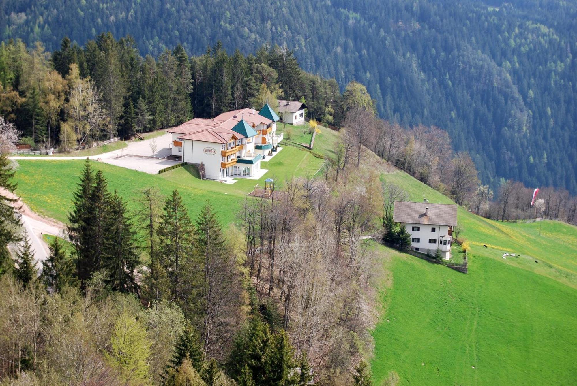 Residence Rossboden Mit Hallenbad Verano Buitenkant foto